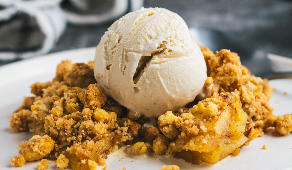 Cast Iron Apple Crisp