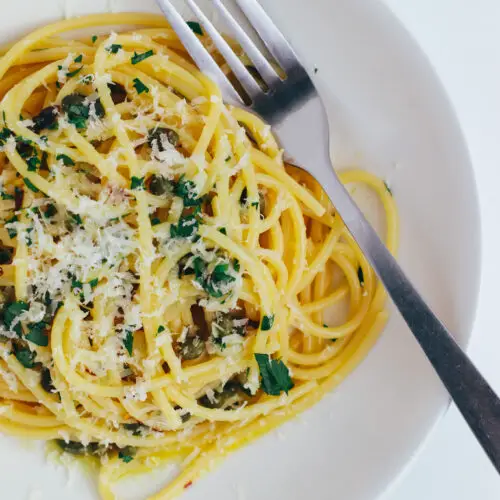Easy Lemon Caper Pasta - Scoffs & Feasts