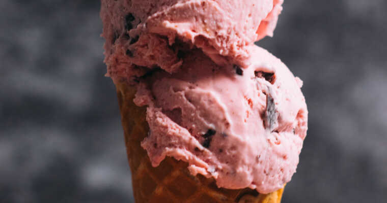 No-Churn Raspberry Chocolate Ice Cream