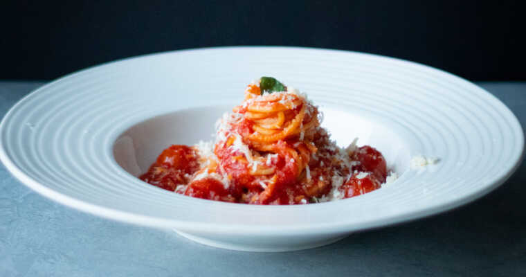 How to Make Spaghetti Napoli (And Fix the Mistakes Everyone Makes)